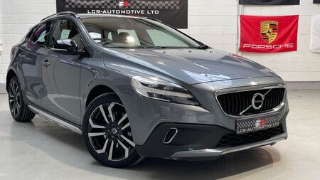 VOLVO V40 CROSS COUNTRY 1.5 T3 GPF Pro Auto Euro 6 (s/s) 5dr