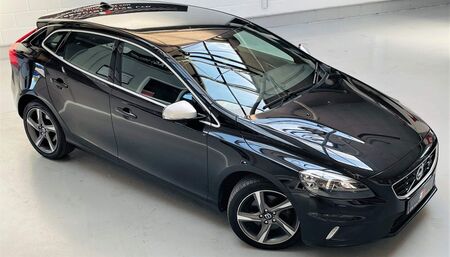 VOLVO V40 1.6 D2 R-Design Lux Powershift 5dr